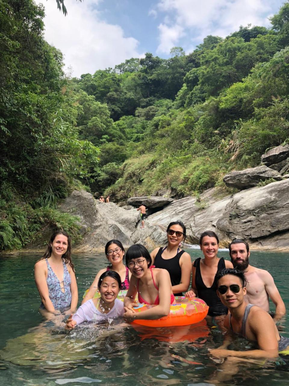 World Inn 窩二樓小客棧民宿 Hualien stad Exteriör bild