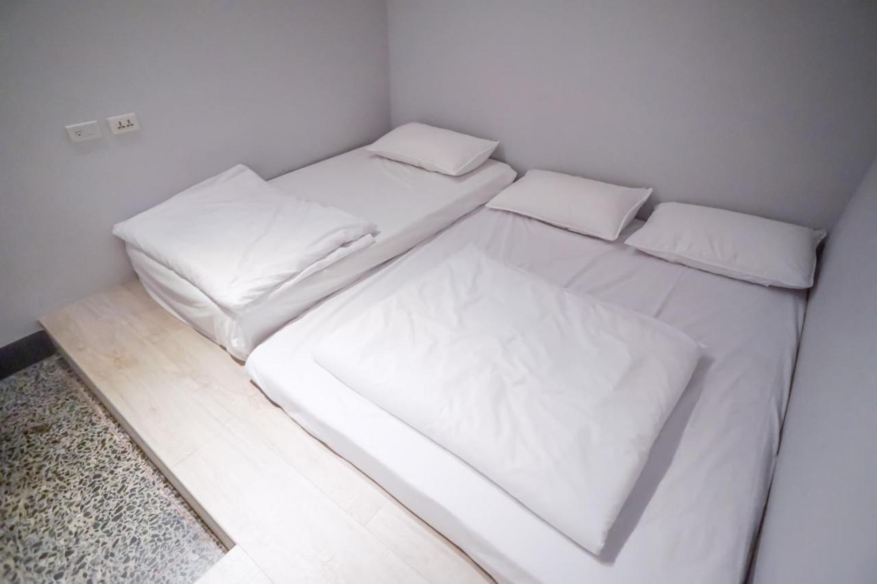 World Inn 窩二樓小客棧民宿 Hualien stad Exteriör bild